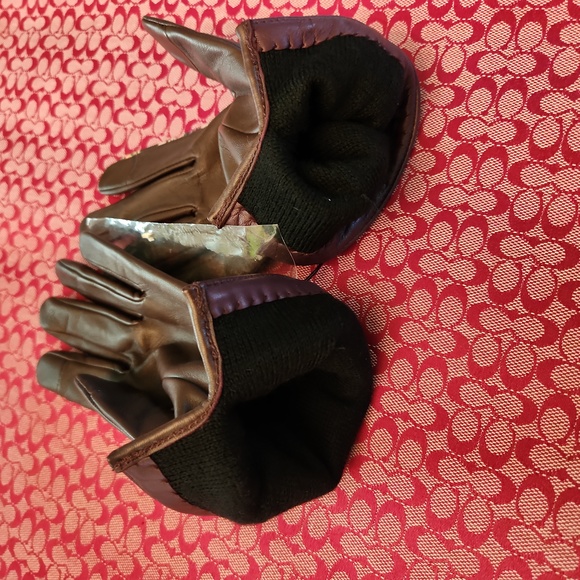 Mono Flower Coach gloves - Picture 4 of 5